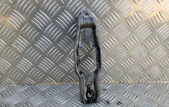 Volkswagen Polo IV 9N3 Clutch release arm fork 