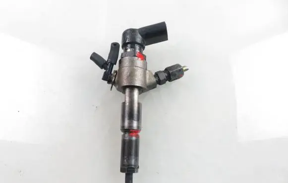 Fuel injector