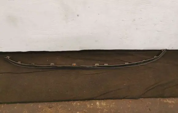 Toyota Yaris Front bumper lip 