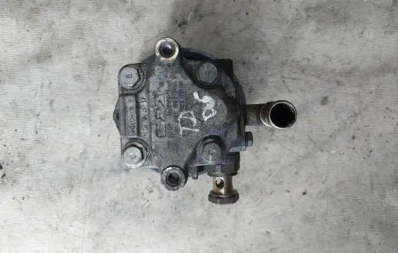 Ford Galaxy Power steering pump 7m0145157aa