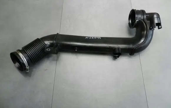 BMW X1 F48 F49 Air intake hose/pipe 8511377