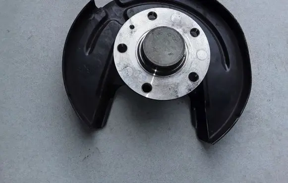 Seat Leon (5F) Rear wheel hub 8V0598611A