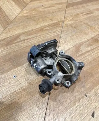 Opel Insignia A Throttle valve 55564164