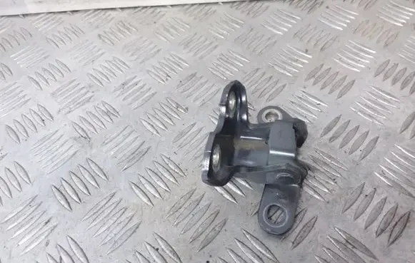 Toyota RAV 4 (XA30) Rear door upper hinge A046694
