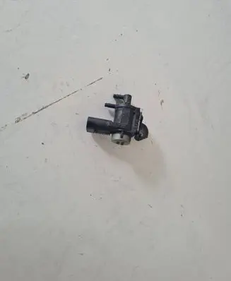 Volkswagen Golf V Turbo solenoid valve 1K0906283A