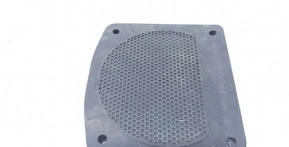 BMW 1 F20 F21 Subwoofer grill/trim 9223670