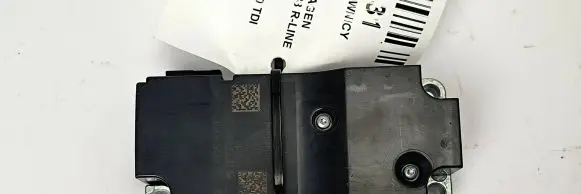Volkswagen PASSAT B8 Other interior part 3Q0905861