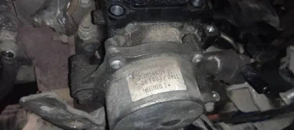Mazda 2 Vacuum pump 72814409