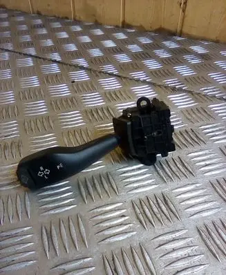 BMW 3 E46 Indicator stalk 8363668 01104010