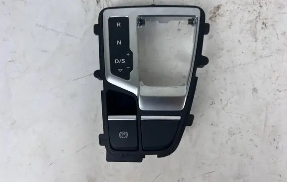 Audi Q5 SQ5 Gear shifter surround trim plastic 80B713111C 80B927225