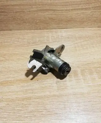 Audi A4 S4 B6 8E 8H Tailgate/trunk/boot lock/catch/latch 8E0827573A
