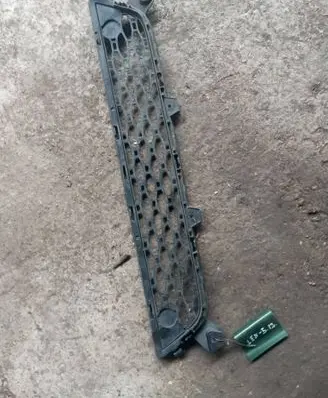 Volvo XC60 Front bumper lower grill 30763422