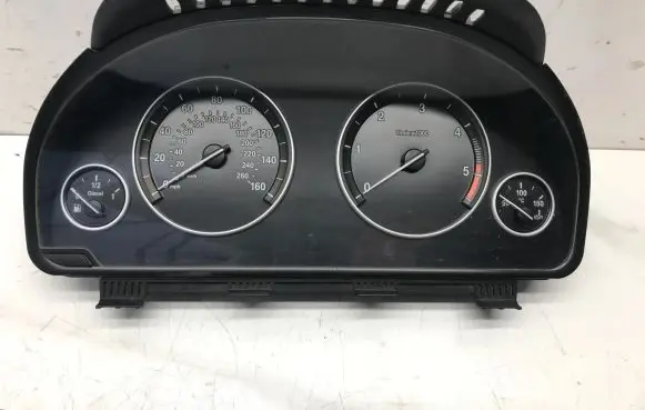 BMW 5 F10 F11 Speedometer (instrument cluster) 2119948 25811511 3000096849