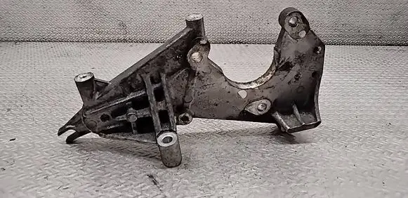 Audi Q7 4L Fuel pump bracket 059130147