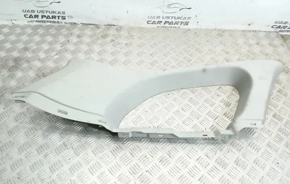 Toyota Avensis T270 (D)pillar trim (top) 6247205140