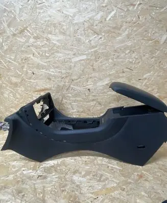 Citroen C5 Armrest 81230112