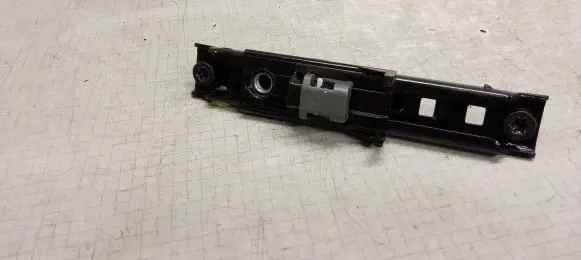 Opel Insignia A Seat belt adjustment rail F7239