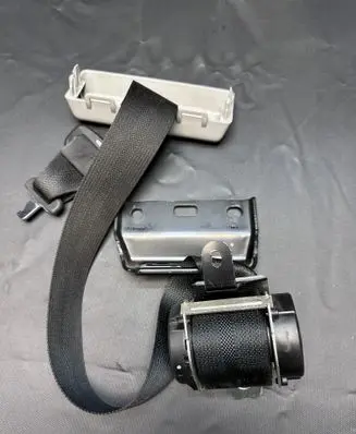 Toyota Hilux (AN120, AN130) Middle seatbelt (rear) 6299245b 6299247 6302658