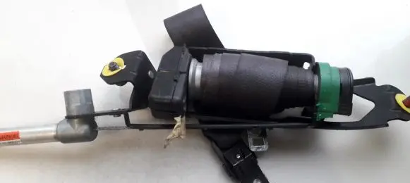 Volvo S80 Front seatbelt 39990773 E5040048