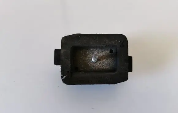 BMW 7 F01 F02 F03 F04 Gearbox mount 6770289