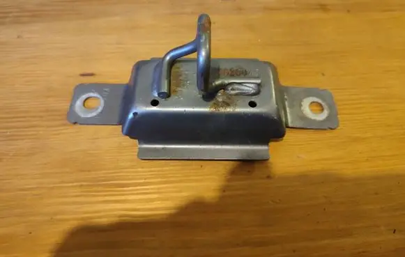 Renault Fluence Engine bonnet/hood lock/latch loop/hook 65620D43