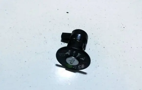 Passenger airbag on/off switch