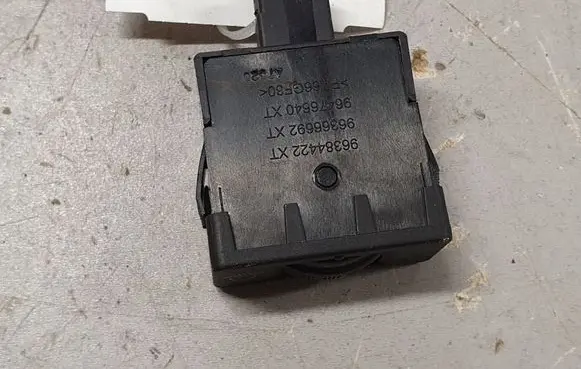 Citroen C4 I Picasso Headlight level height control switch 96384422XT 96366692XT 96476640XT
