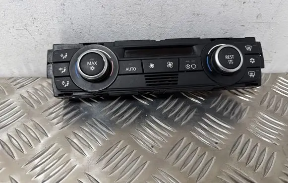 BMW 3 E90 E91 Climate control unit 9147299 070248081 A2C53246367