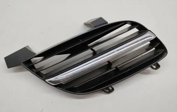 Nissan Almera N16 Front bumper lower grill 62322BM400