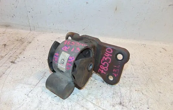 Mitsubishi Colt Engine mount bracket MR244419
