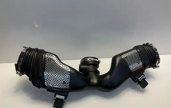 Mercedes-Benz CLK A209 C209 Turbo air intake inlet pipe/hose A6420908237 6420908237