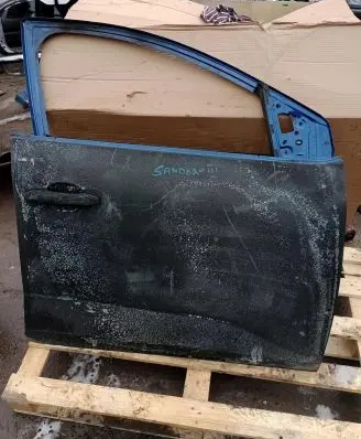 Dacia Sandero III Front door