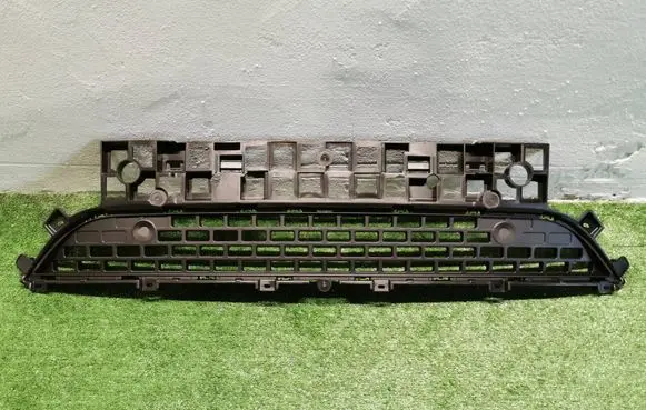 Renault Master III Front bumper lower grill 622546766RDANEK 622546766R