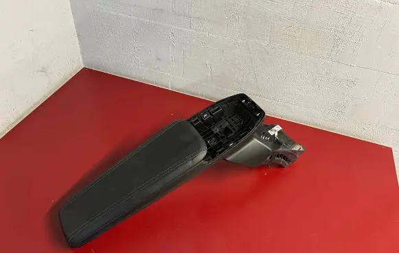 BMW X1 U11 Armrest