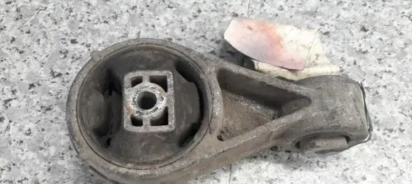 Ford Fiesta Engine mount vacuum valve 98ab-6p082-a
