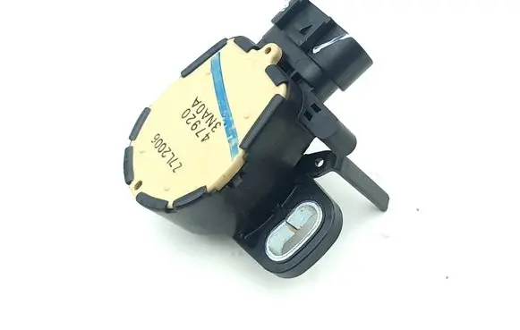 Nissan Leaf II (ZE1) Brake pedal sensor switch 479203NA0A