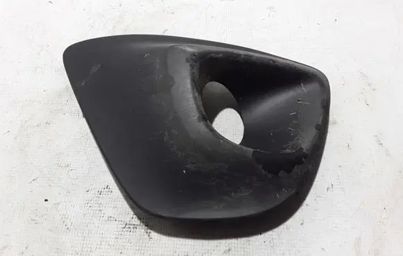 Front fog light trim/grill