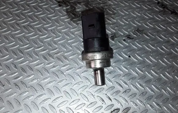 Audi A4 S4 B7 8E 8H Coolant temperature sensor 269416