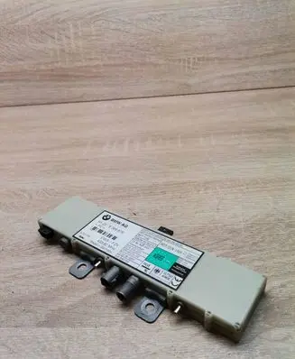 BMW 5 E39 Aerial antenna amplifier 8368879