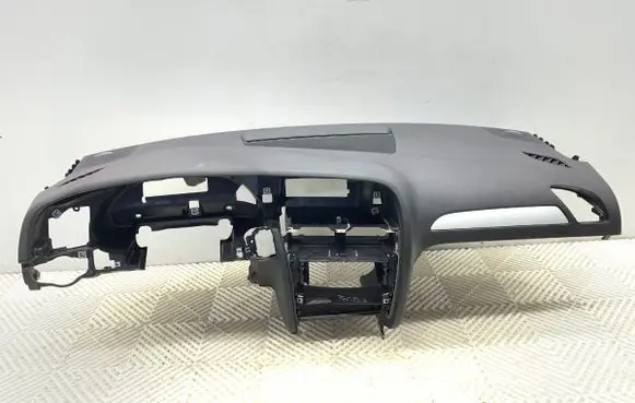 Audi A4 S4 B8 8K Dashboard 8K1857041