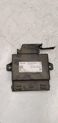 Skoda Octavia Mk2 (1Z) Voltage converter/converter module 8K0959663C 8K0959663