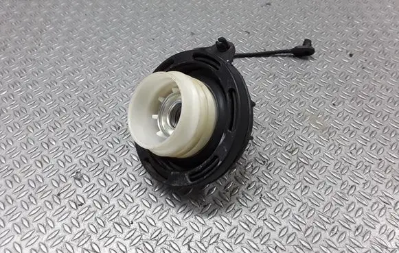 Hyundai i20 (PB PBT) Fuel tank filler cap 
