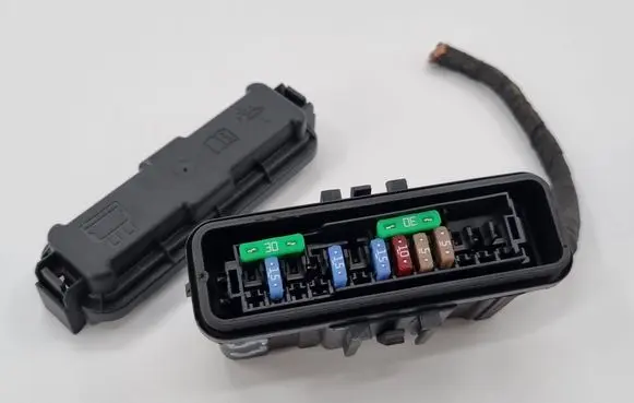 Audi A5 Fuse box set 8B3937125