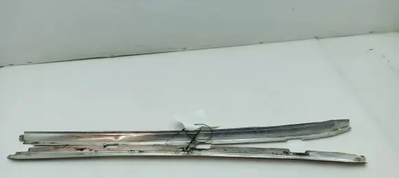 Mercedes-Benz S W126 Windshield trim