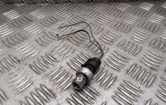 Air conditioning (A/C) pressure sensor