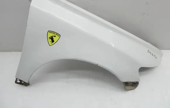 Volvo S40 Fender
