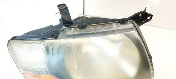 Mitsubishi Pajero Headlight/headlamp 