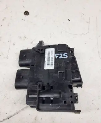BMW X3 F25 Current control relay 9227458 E00021579