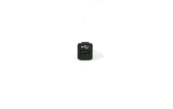 BMW 3 G20 G21 USB socket connector 9229294