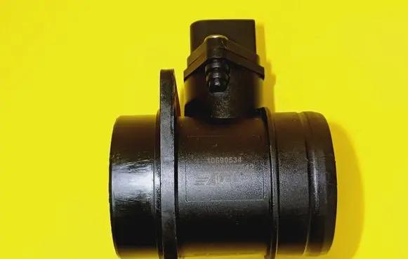 Audi A3 S3 8L Mass air flow meter 10690534 110-210017542